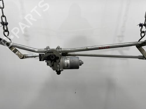 Used Front wiper motor RENAULT MASTER III Van (FV) 2.3 dCi 145 FWD (FV0E, FV0F, FV0H, FV02, FV0M, FV0S,... (146 hp) 26133571
