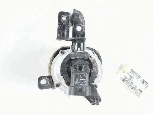 left-front-fog-light-kia-stonic-yb-2017-27572042 main image