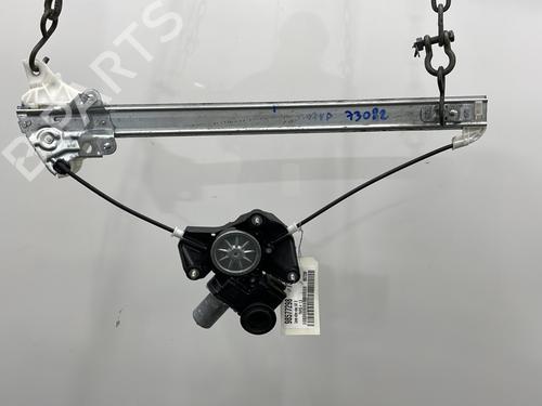 Used Front right window mechanism TOYOTA YARIS (_P21_, _PA1_, _PH1_) 1.5 Hybrid (MXPH10, MXPH11) (116 hp) 22564178