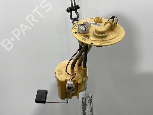 Pompe à carburant TOYOTA YARIS (_P9_) 1.4 D-4D (NLP90_, NLP90R) (90 hp) 32138960