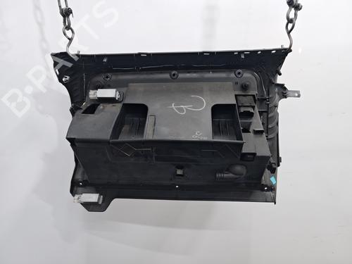 Vano posta oggetti Vano posta oggetti VW JETTA III (1K2) 1.9 TDI (105 hp) 33895098 33895098