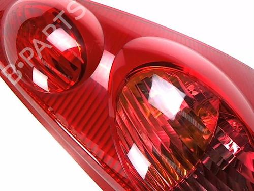 Right taillight PEUGEOT 107 (PM_, PN_) 1.0 | BP20415428C35