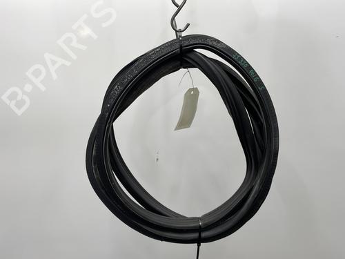 Used Rubber door seal OPEL ZAFIRA / ZAFIRA FAMILY B (A05) 1.9 CDTI (M75) (100 hp) 24810206