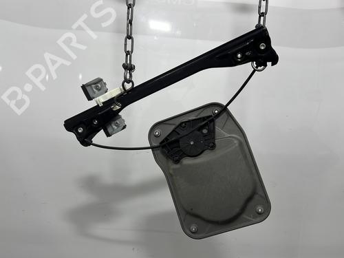 Used Front right window mechanism Front right window mechanism SKODA ROOMSTER (5J7) [2006-2015] 33702012 33702012