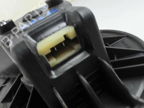 Heater blower motor RENAULT MASTER III Van (FV) 2.3 dCi 130 FWD (FV0M, FV0Y, FV0J, FV02, FV03) | BP37252108M62 - Image 2