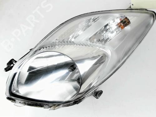 Left headlight TOYOTA YARIS (_P9_) 1.0 VVT-i (KSP90_, KSP90R) | BP29976539C28