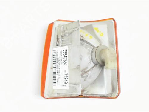 Used Right front indicator Right front indicator VW TRANSPORTER T4 Bus (70B, 70C, 7DB, 7DK, 70J, 70K, 7DC, 7DJ) 2.5 TDI (102 hp) 22103871 22103871
