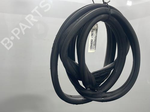 rubber-door-seal-skoda-fabia-ii-542-2006-2007-2008-2009-2010-2011-2012-2013-2014-33725941 main image
