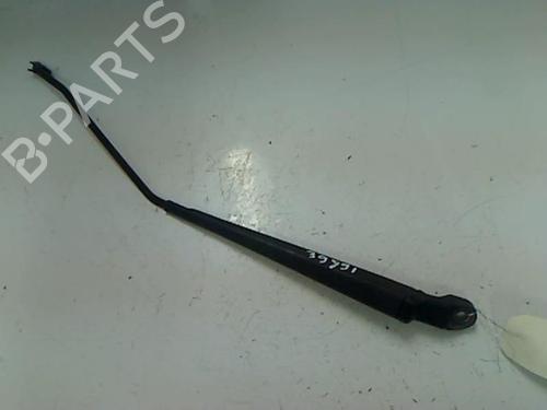 Used Front windshield wiper arm PEUGEOT 306 Hatchback (7A, 7C, N3, N5) 1.9 DT (90 hp) 20458449