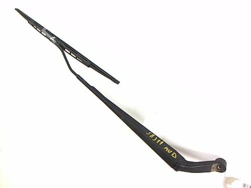 Used Front windshield wiper arm TOYOTA COROLLA (_E12_) 1.4 D (NDE120_, NDE120R) (90 hp) 20473190