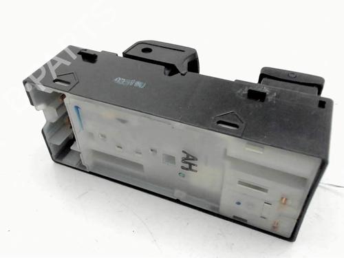 Fensterheberschalter links vorne für Fensterheberschalter links vorne NISSAN MICRA IV (K13K, K13KK) 1.2 DIG-S (98 hp) 33894999 33894999