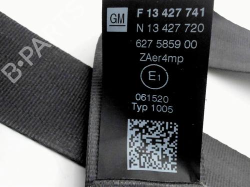 front-right-seatbelt-opel-corsa-e-x15-2014-37652578 main image