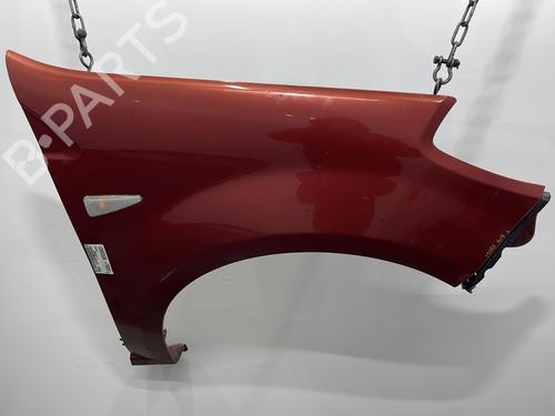 Używane Błotnik przedni prawy DACIA SANDERO 1.2 16V (75 hp) 32220198