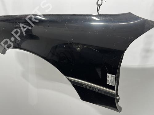 Guarda-lamas esquerdo Guarda-lamas esquerdo MERCEDES-BENZ C-CLASS (W202) C 220 D (202.121) (95 hp) 20416256 20416256