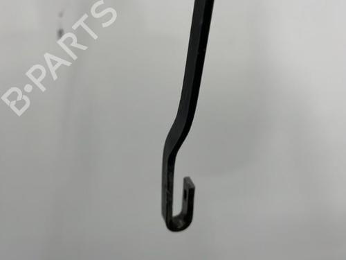 Used Front windshield wiper arm Front windshield wiper arm OPEL CORSA B (S93) 1.2 i (F08, F68, M68) (45 hp) 20389855 20389855