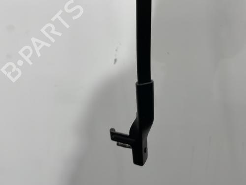 Used Front windshield wiper arm Front windshield wiper arm 33041470 33041470
