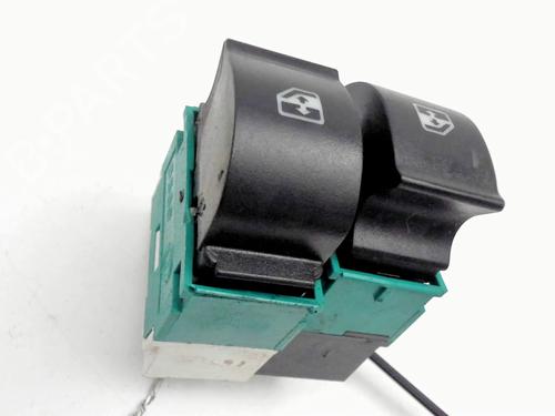Comutador vidro frente esquerdo Comutador vidro frente esquerdo LANCIA MUSA (350_) 1.3 D Multijet (350.AXM11, 350.AXM1A, 350.AXI1A) (95 hp) 35938438 35938438