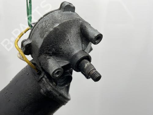 Used Front wiper motor Front wiper motor OPEL VECTRA A Hatchback (J89) 1.7 TD (F68, M68) (82 hp) 21525913 21525913