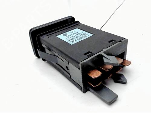 Used Warning switch Warning switch VW GOLF IV (1J1) 1.6 16V (105 hp) 33314834 33314834