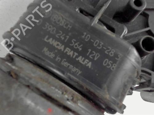 Used Front wiper motor Front wiper motor FIAT DOBLO Bus (263_) 1.6 D Multijet (263AXD1B, 263AXX1B) (105 hp) 20406895 20406895
