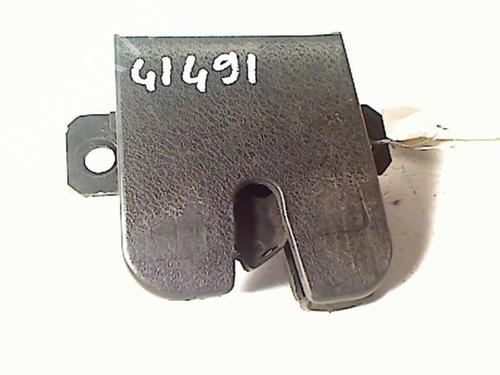 Used Tailgate lock VW GOLF IV (1J1) 1.9 SDI (68 hp) 25264156