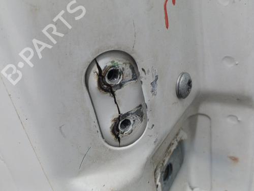 Used Left front door Left front door 22102672 22102672