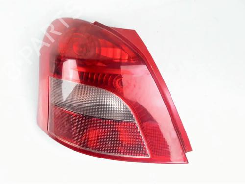 Achterlicht links TOYOTA YARIS (_P9_) 1.4 D-4D (NLP90_, NLP90R) (90 hp) 30736419