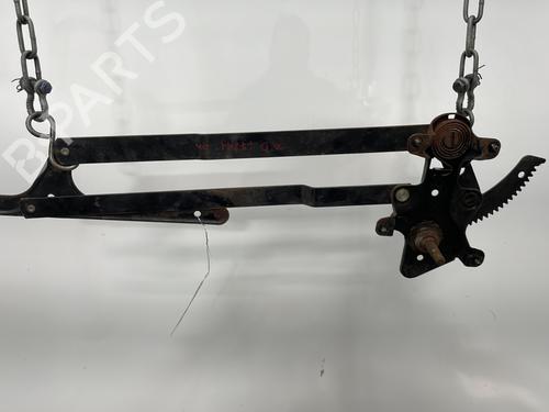 Used Front right window mechanism Front right window mechanism RENAULT TRAFIC Van (T_, P_, V_) 2.1 D (58 hp) 28677217 28677217