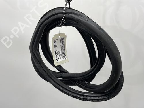 Rubber door seal VW GOLF VI (5K1) 1.6 TDI | BP24963906C142 