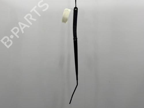Front windshield wiper arm RENAULT CLIO IV (BH_) 1.5 dCi 90 | BP20445628C143 