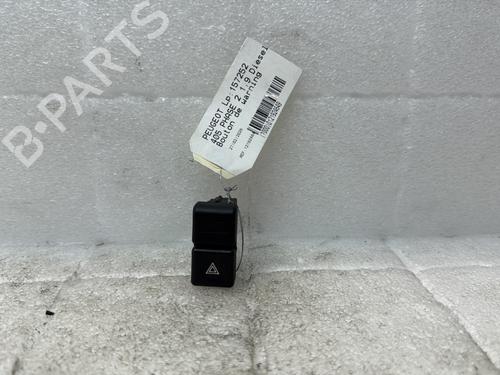 Used Warning switch Warning switch PEUGEOT 405 II (4B) 1.9 D (68 hp) 32777769 32777769