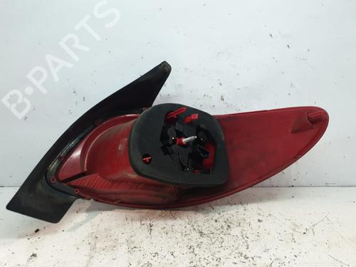 Left taillight PEUGEOT 206+ (2L_, 2M_) 1.4 HDi eco 70 | BP20377874C34 