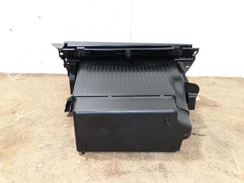 Used Glove box Glove box RENAULT CLIO V (B7_) 1.5 Blue dCi 85 (B7AG) (86 hp) 20380343 20380343