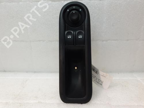 Used Left front window switch Left front window switch RENAULT CLIO III (BR0/1, CR0/1) 1.5 dCi (C/BR0G, C/BR1G) (68 hp) 21820533 21820533