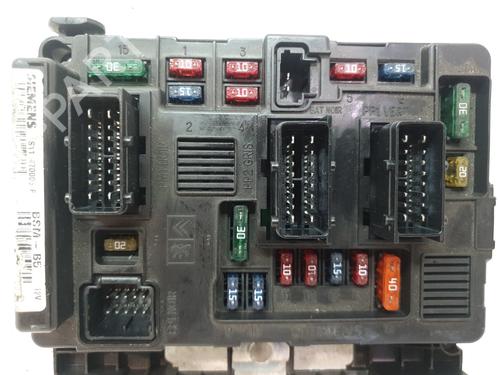 Fuse box CITROËN C5 I (DC_) 2.2 HDi (DC4HXB, DC4HXE) | BP28125661E1 