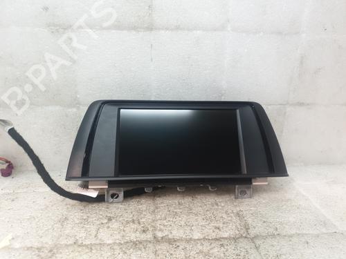 Used Display monitor BMW 1 (F20) 116 d (116 hp) 30877317