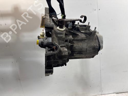 Gearkasse Gearkasse PEUGEOT 106 II (1A_, 1C_) 1.1 i (60 hp) 39725818 39725818
