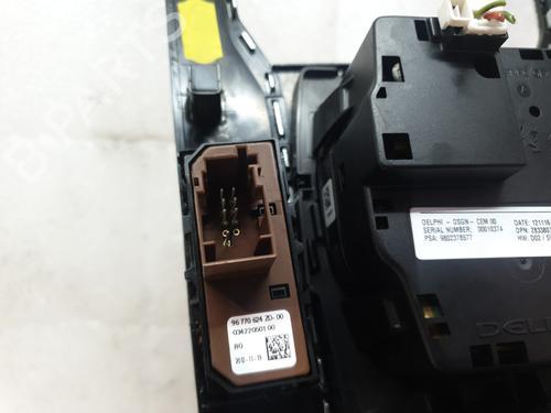 Used Middle console Middle console PEUGEOT 508 I (8D_) 1.6 HDi (112 hp) 32412218 32412218