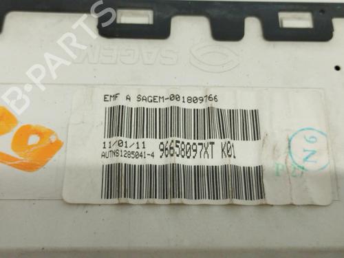Used Display monitor Display monitor 20375301 20375301