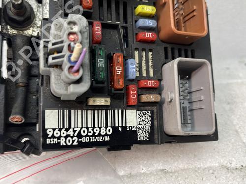 Fuse box PEUGEOT 407 (6D_) 1.6 HDi 110 (6D9HZC, 6D9HYC) | BP32241264E1