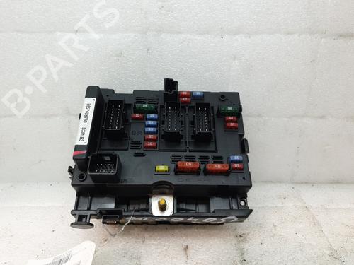 Sikringsdose PEUGEOT 206 Hatchback (2A/C) 2.0 HDI 90 (90 hp) 25268218