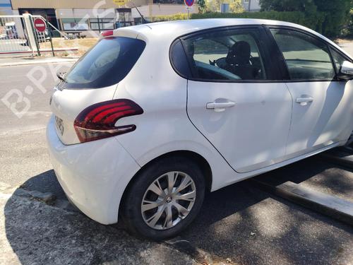 Used Parts PEUGEOT 208 I (CA_, CC_)  1.2 PureTech 82  4916652