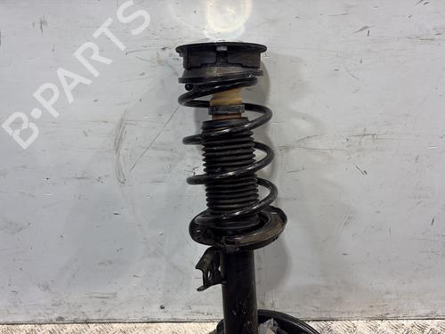 Used Right front steering knuckle Right front steering knuckle VW T-ROC (A11, D11) 1.5 TSI (150 hp) 33237694 33237694