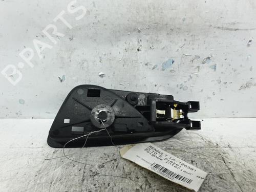 Used Front right interior door handle RENAULT CLIO V (B7_) 1.5 Blue dCi 85 (B7AG) (86 hp) 20376518