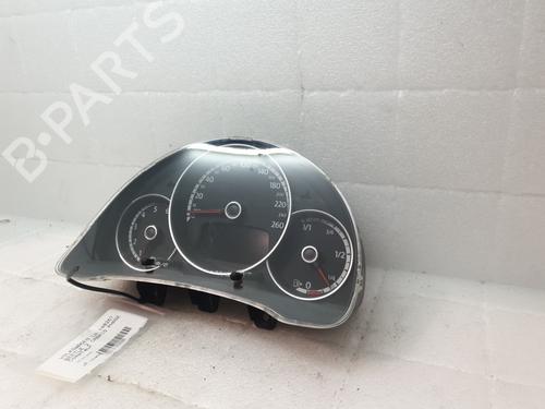 Instrument cluster VW BEETLE Convertible (5C7, 5C8) 2.0 TDI | BP32241290C47