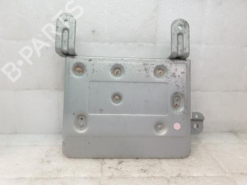 Used Electronic module VOLVO V40 Cross Country (526) D2 (120 hp) 27997682
