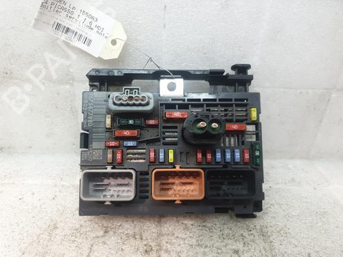 Used Fuse box CITROËN C4 Picasso I MPV (UD_) 1.6 HDi 110 (112 hp) 30803943