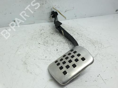 Used Break pedal RENAULT CLIO IV (BH_) 1.6 RS Trophy (BHJ4, BHJ6) (220 hp) 20380197