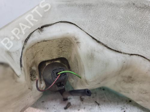 Used Windscreen washer tank Windscreen washer tank RENAULT MASTER II Van (FD) 2.5 dCi 100 (FD0U, FD0V, FD3U, FD3V, FD8U, FD8V) (99 hp) 28530987 28530987