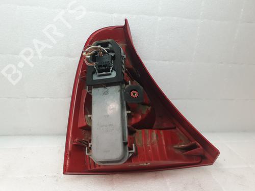 Used Right taillight Right taillight RENAULT CLIO II (BB_, CB_) 1.5 dCi (B/CB07) (65 hp) 32088895 32088895